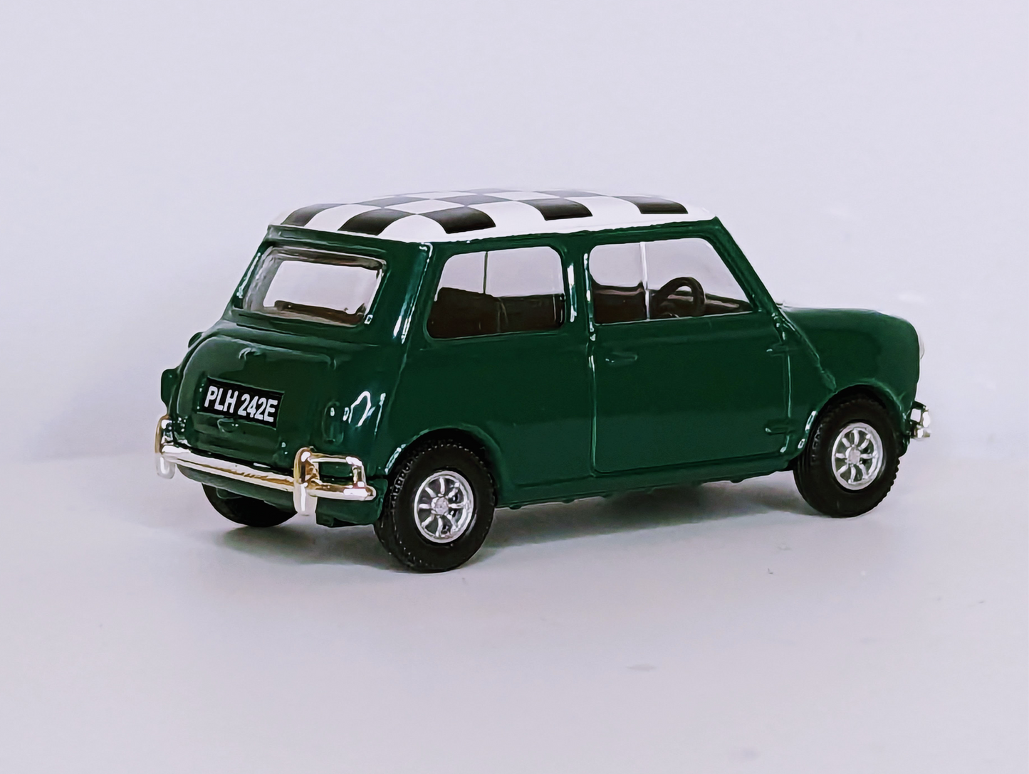 Corgi Vanguards 1/43 Diecast Car Scale Model - VA02511 - Mini Cooper S - Green