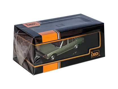 IXO CLC319N Peugeot 504 Saloon - Metallic Green - 1/43 Diecast Car Scale Model